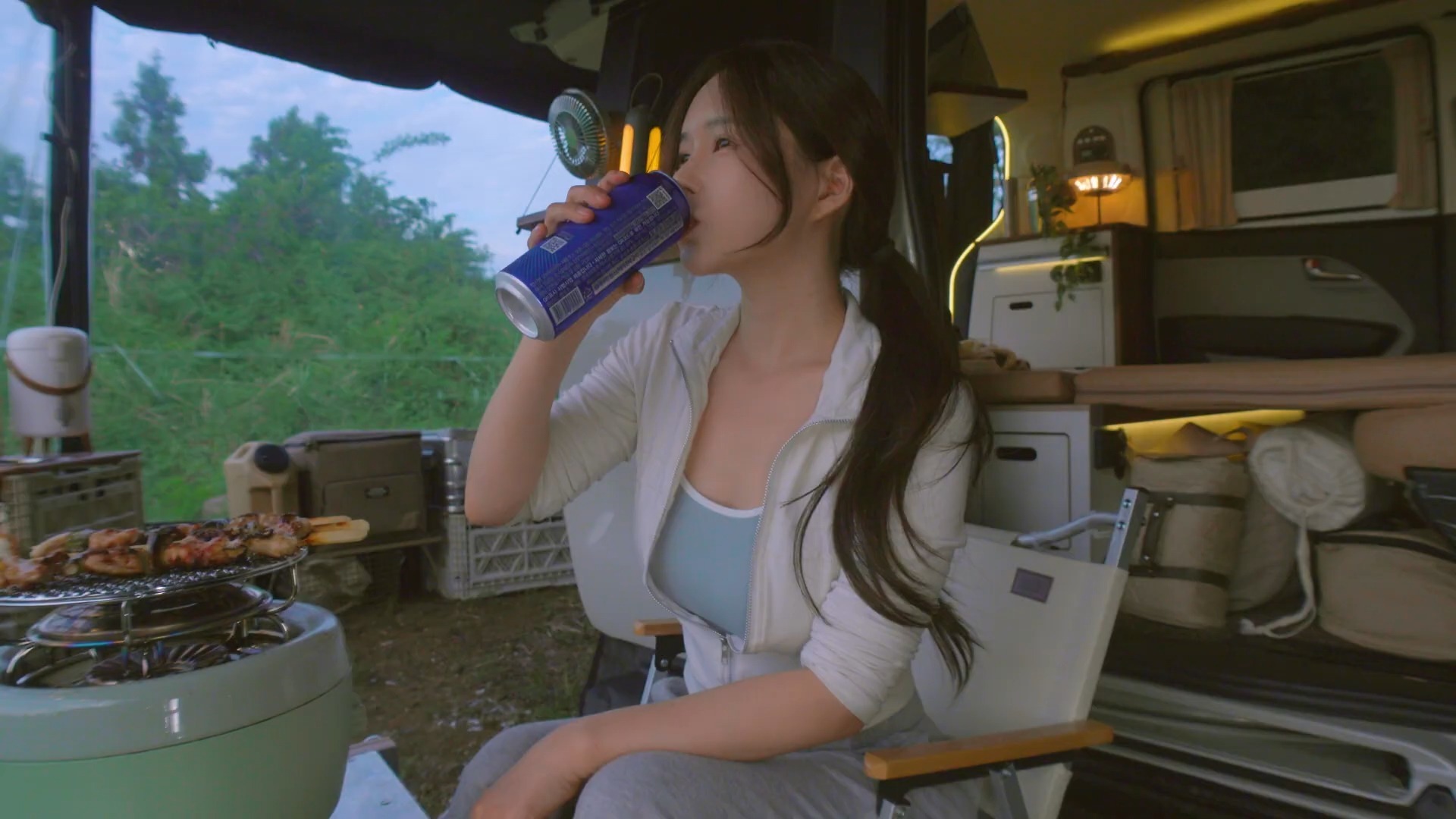 黄仁勋首次出席链博会 专家：中美经贸“链”仍十分密切